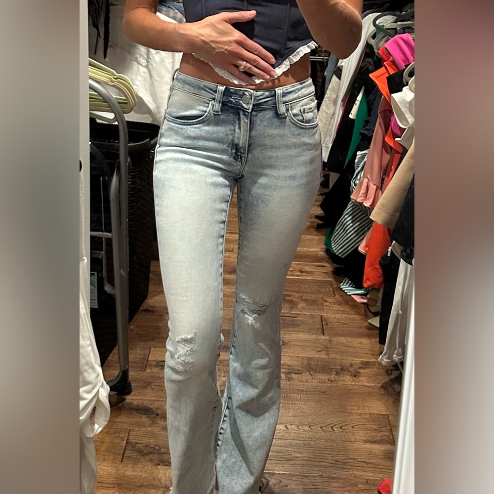 Altar’d State distressed low rise flare jeans size 1 , xs 0 - Picture 5 of 8